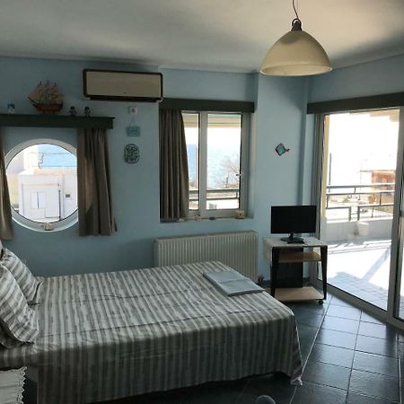 Tg Kalamata Beach Studio With Sea View Terrace Lejlighed Eksteriør billede