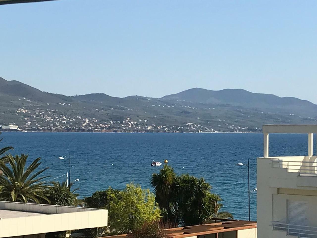 Tg Kalamata Beach Studio With Sea View Terrace Lejlighed Eksteriør billede